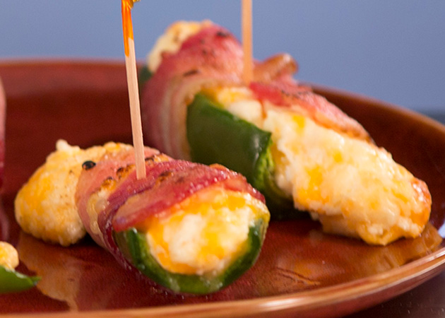 Bacon Wrapped Jalapeño Poppers
