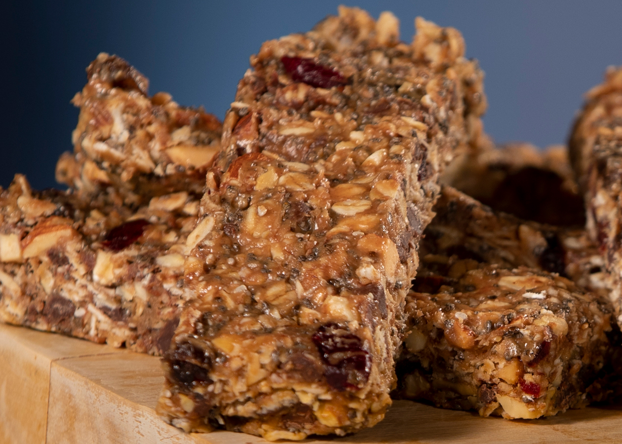 Chocolate Peanut Butter Granola Bars
