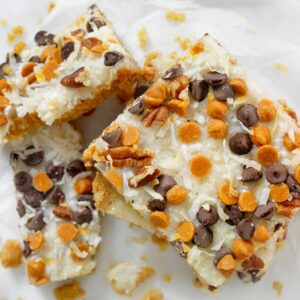 Mini Semisweet Chocolate Chips, 4000/# | Styled