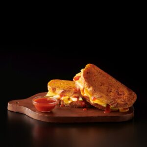 SAUCE SRIRACHA 12FLZ | Styled